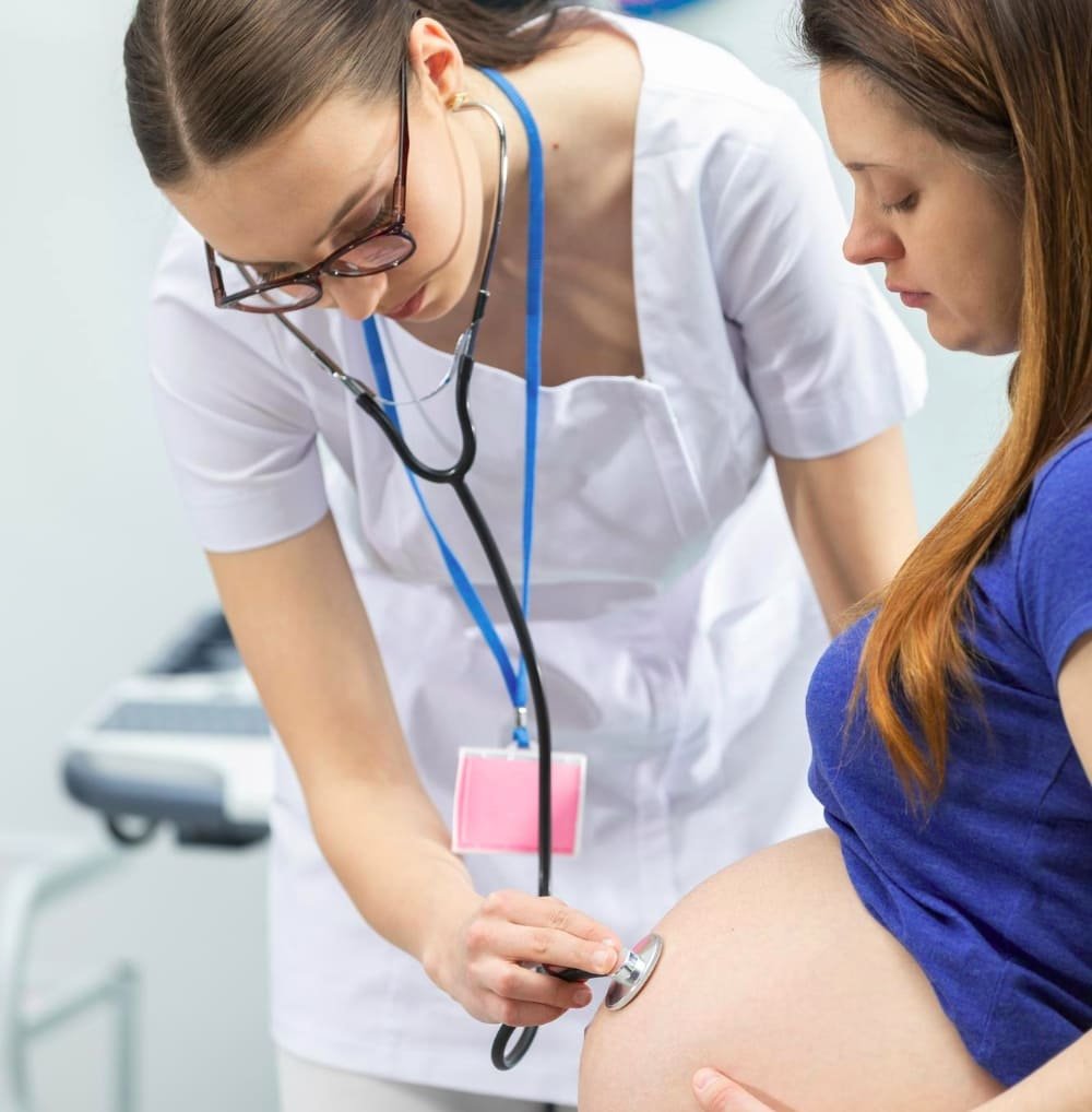 Dra. Indra Elizalde Torres, Experta en Ginecología y Obstetricia en CDMX